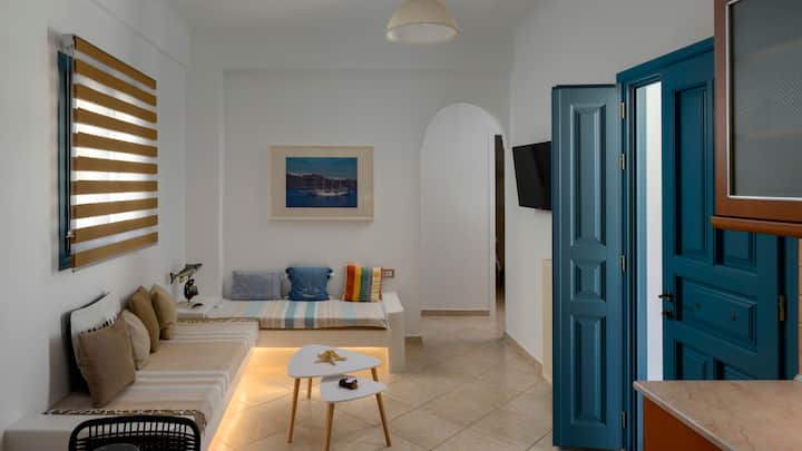 Skarmoutsos Holiday Home|hot Tub|free Parking - Santorini