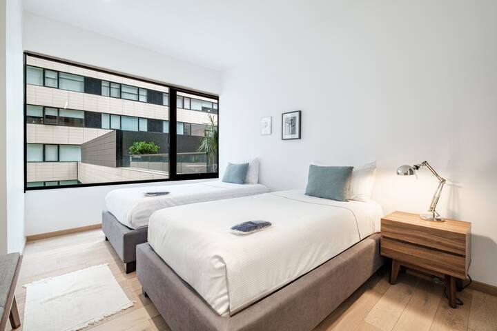 Deluxe 2-Bedroom with Private Terrace gallery image 4