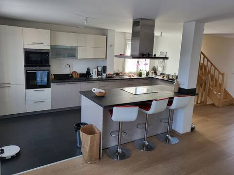 Nice duplex in modern house, parking possible