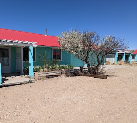 Wonderful 1 Bedroom  Guest House on working ranch