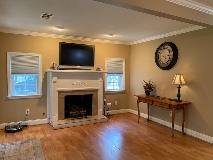 Saratoga Comfort: 
A Peaceful Private Stay - Aiken, SC