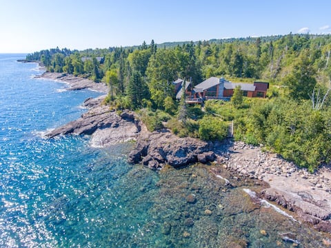 Secluded Lake Superior Cabin | Pet Friendly