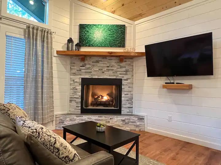 Serenity Now · Relax & Unwind - Broken Bow, OK