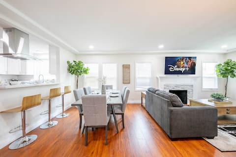 4bd-2 Cal King bed,btw Disneyland & Hollywood DTLA