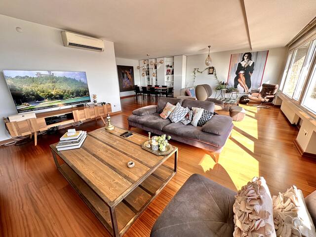 Elegance Apartment With Bosphorus Wiev gallery image 3