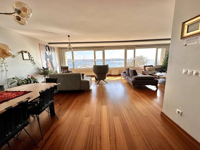 Elegance Apartment With Bosphorus Wiev gallery image 4