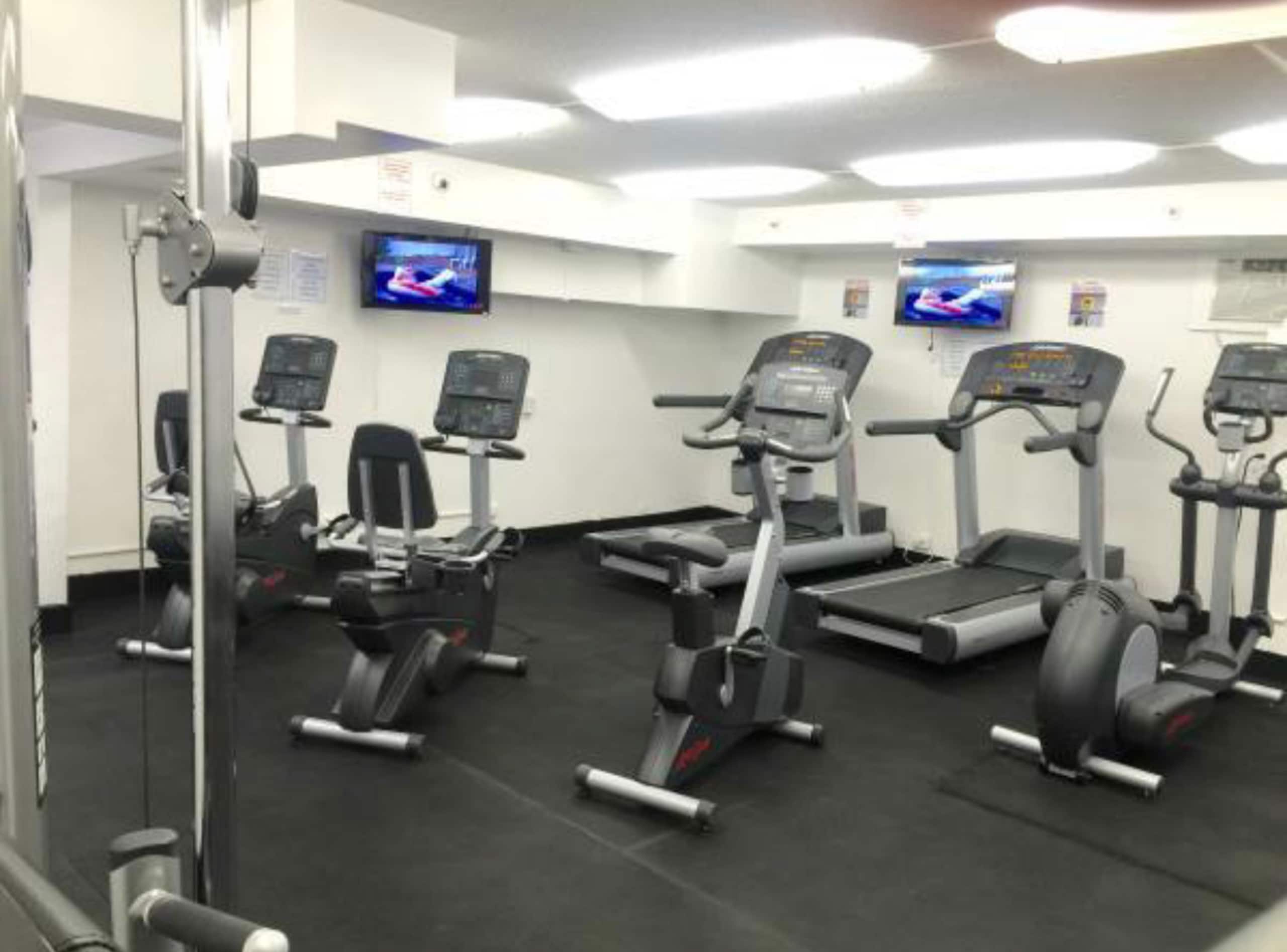 Condo in Honolulu · ★4.85 · 1 bedroom · 1 bed · 1 private bath - Image 10