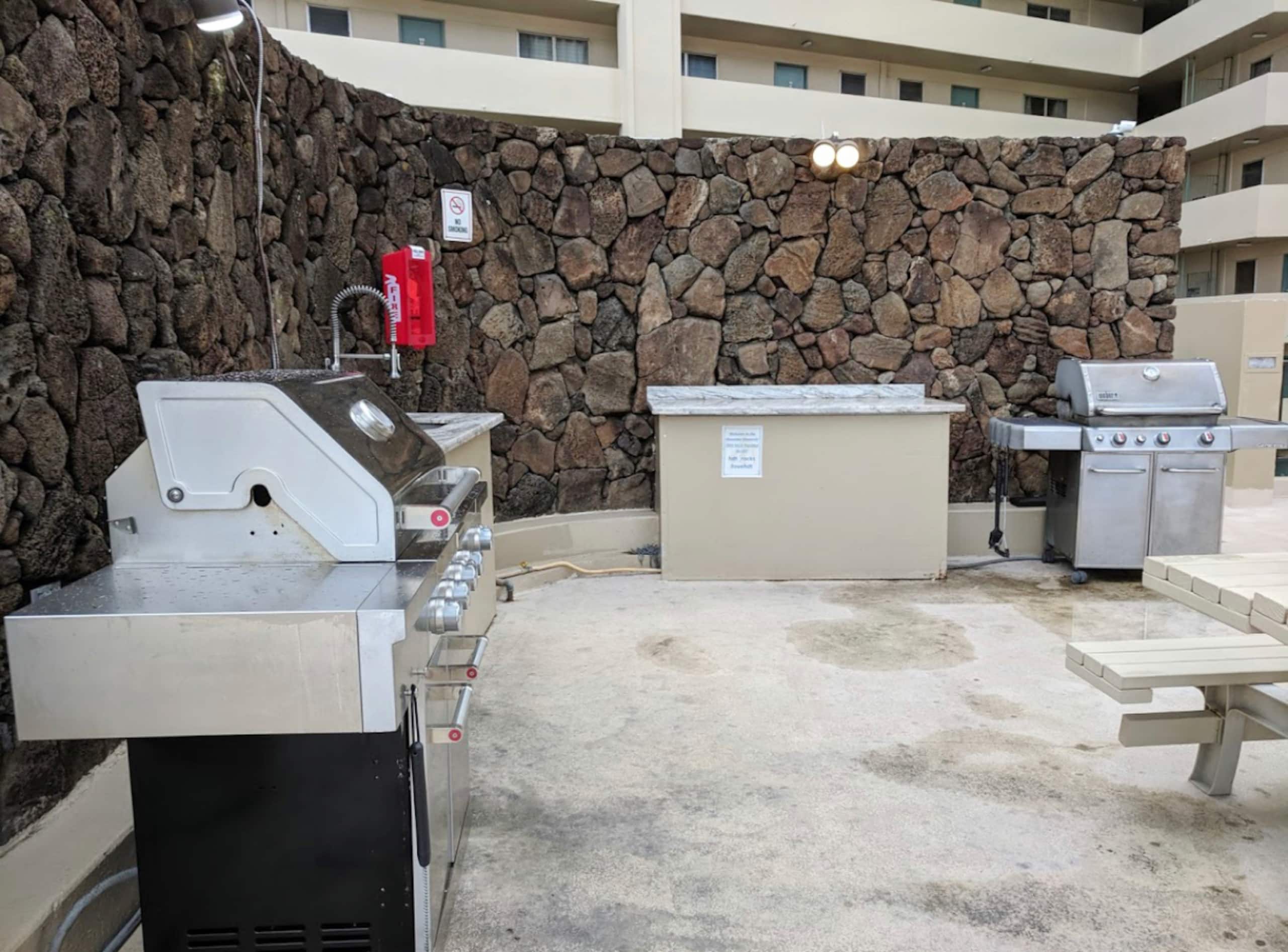 Condo in Honolulu · ★4.85 · 1 bedroom · 1 bed · 1 private bath - Image 14