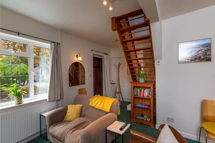Self-contained Cosy Annexe In Very Accessible Area - Chepstow