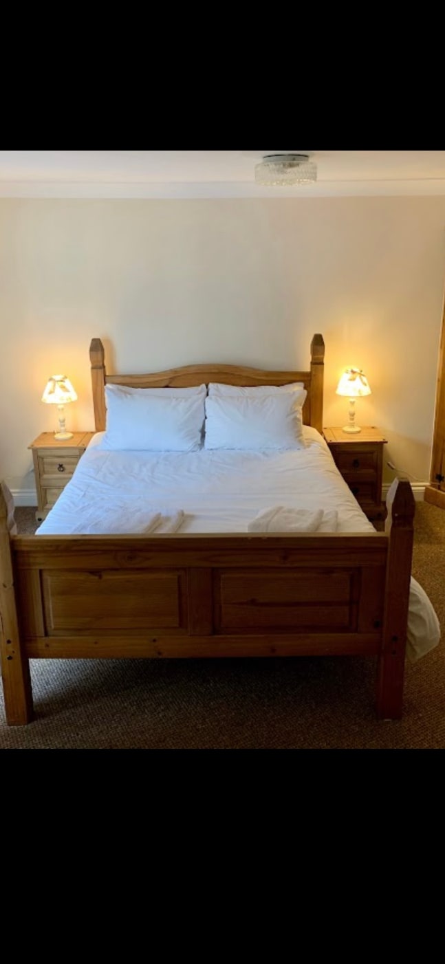 Twin room with en-suite