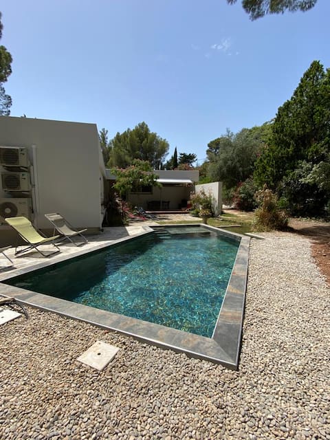 "La Coudonière" Very nice villa  with pool