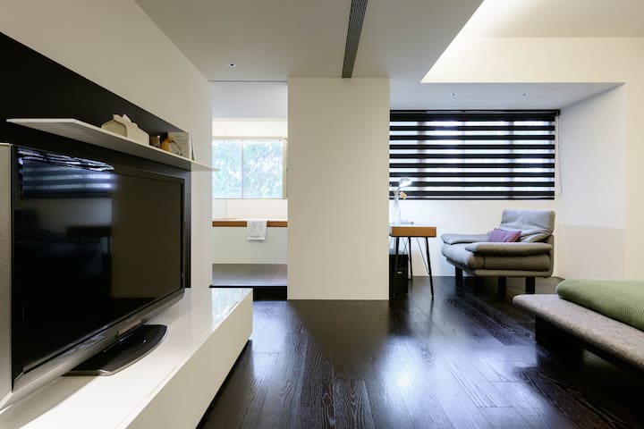 Minimalist Luxury Home/by 101 /（monthly accept）