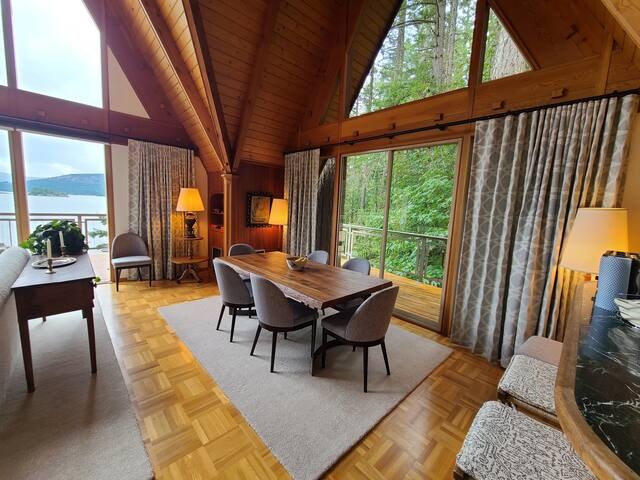 Sunset Cove – a cozy & quiet waterfront A-Frame gallery image 3