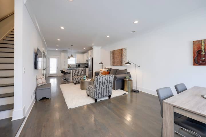 לחיות את החיים ספה אחת בכל פעם