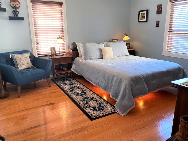 Druga spavaća soba:  bračni krevet (širine 125-179 cm).