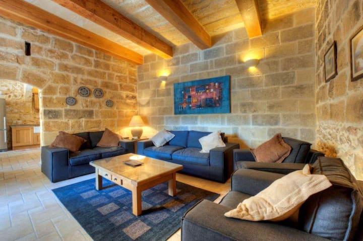 Ta' Vitor Farmhouse - Malta