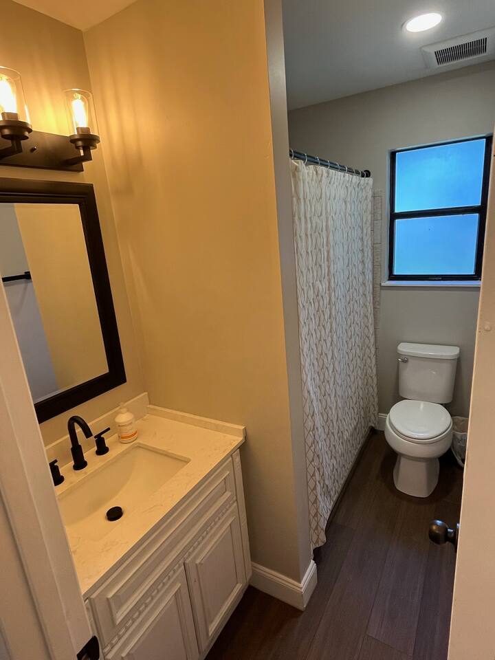 Ein zweites Zuhause - das Gold Room - Airbnb