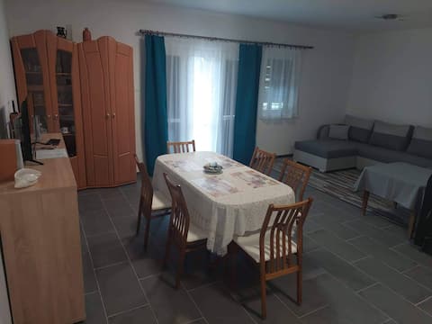 Successful Airbnb property: Two-storey holiday home at Lake Balaton in Keszthelyi