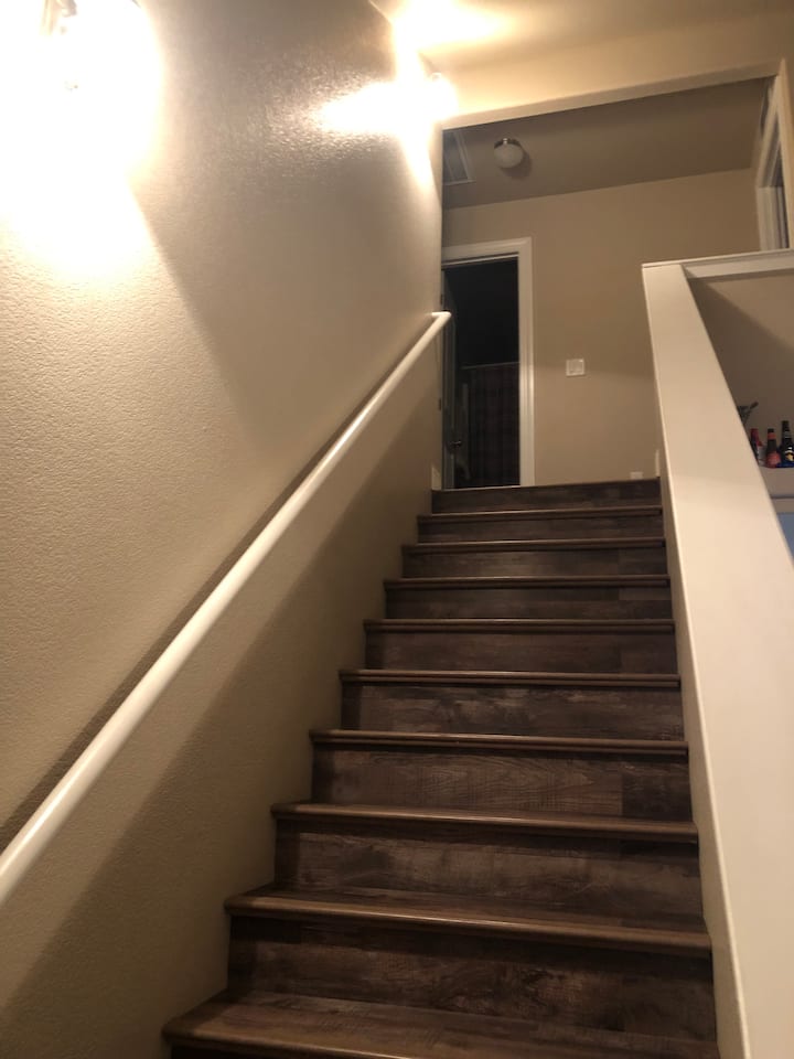 Private room. Quiet neighborhood. Great location