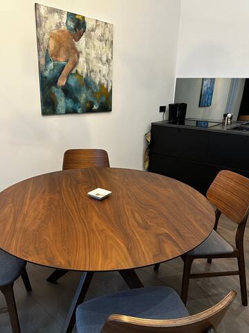 Egon Schiele – City Apartment Downtown Vienna gallery image 4