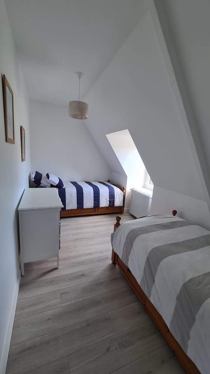 ห้องนอน 3 มี 2 เตียงขนาด 90x190
