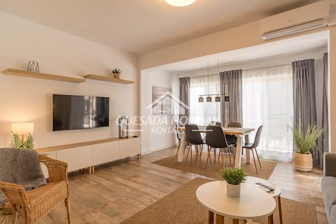 Popular Airbnb listing: Beautiful Modern Apartment Torrevieja town centre in Torrevieja