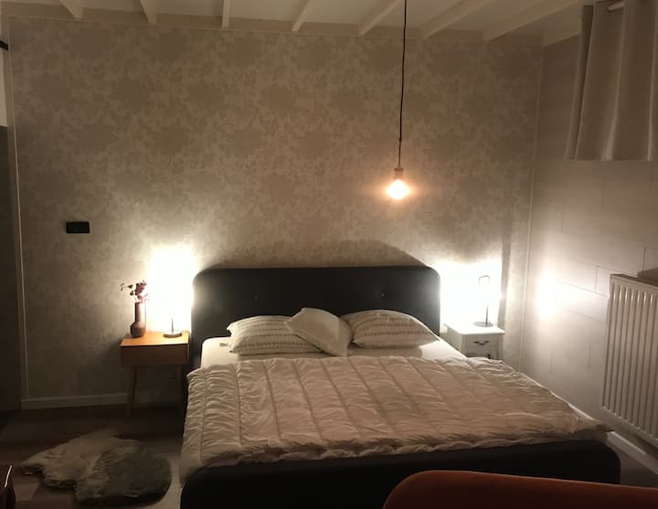 1-bedroom Place In Large Garden With Swimming Pond - Antwerp