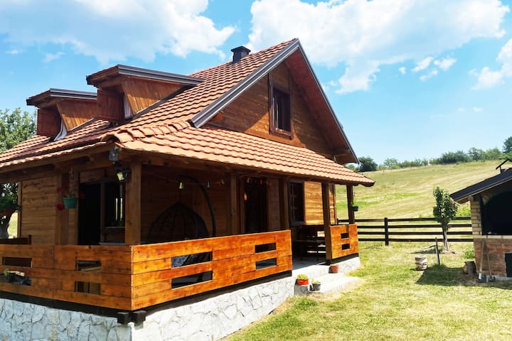 Strmac Vacation Rentals & Homes - Zlatibor District, Serbia | Airbnb