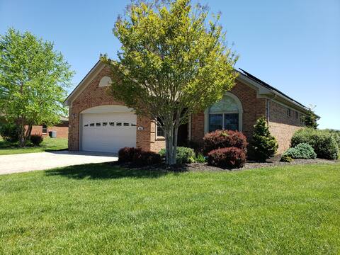 Comfortable 3br/2ba House close to VT and Radford