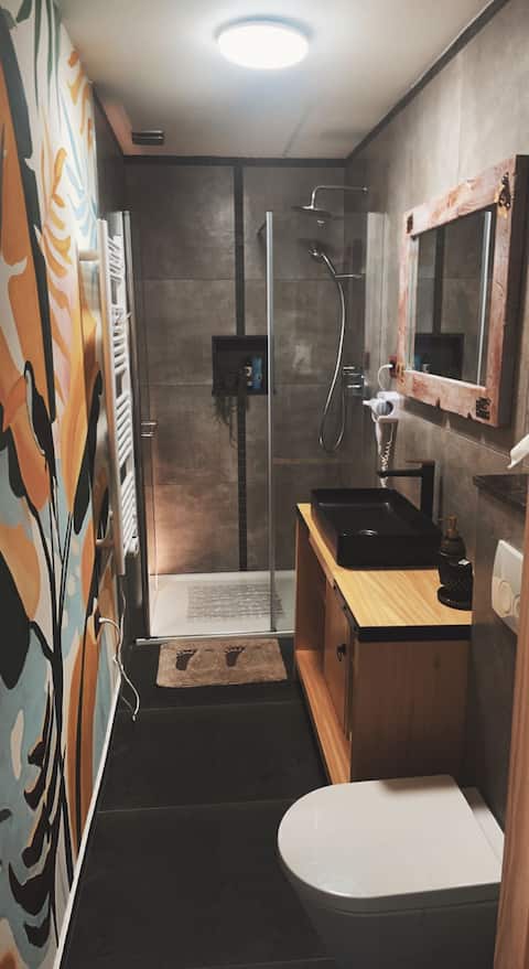 Successful Airbnb property: Studio apartment Tesla II Rijeka center in Mjesni Odbor Školjić Stari Grad