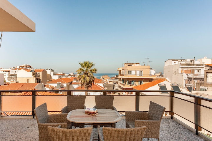 5 Min Walking To Chania Old Town, Mezzanine For 6 - Chania