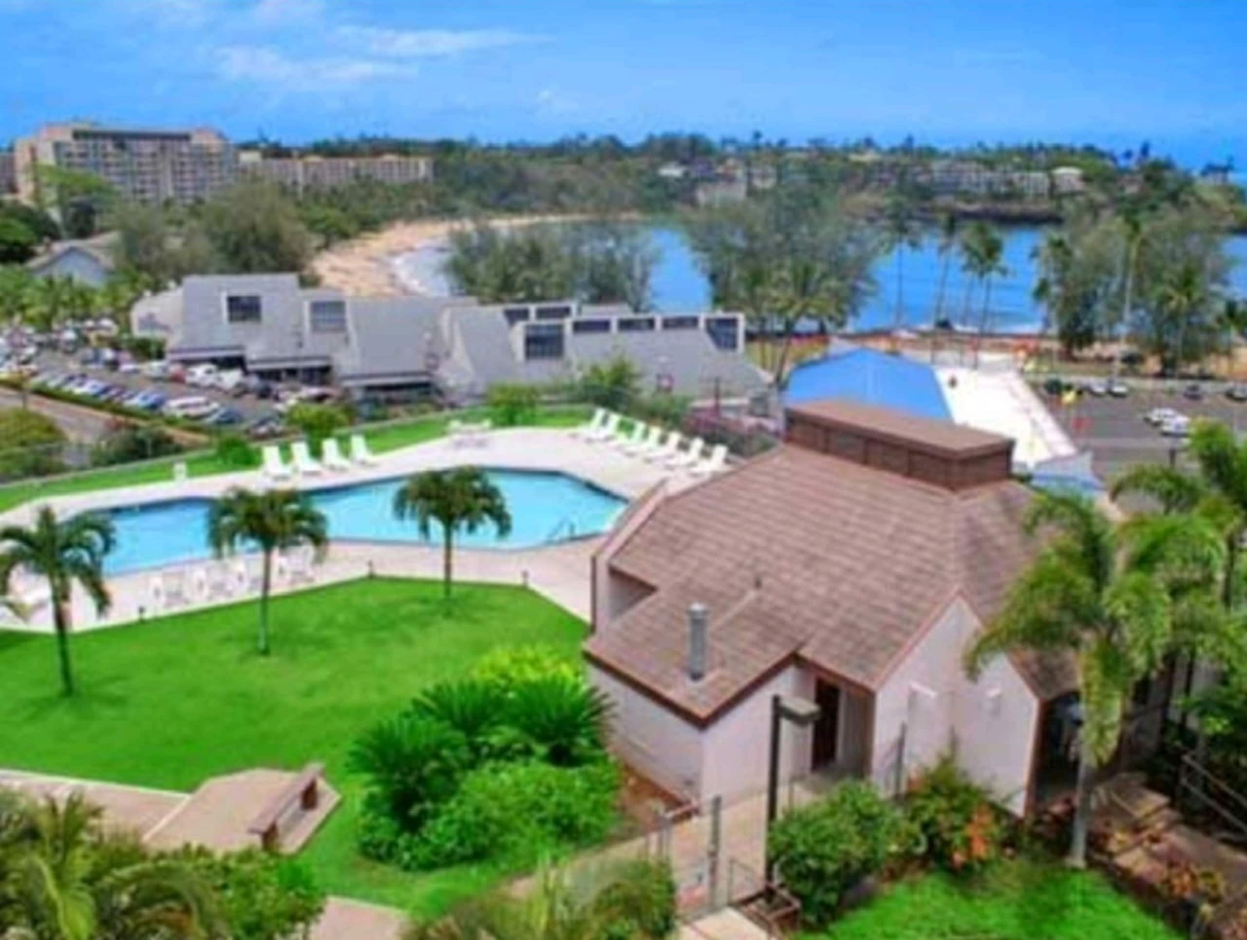 Condo in Lihue · ★4.89 · 2 bedrooms · 2 beds · 1.5 baths - Image 12
