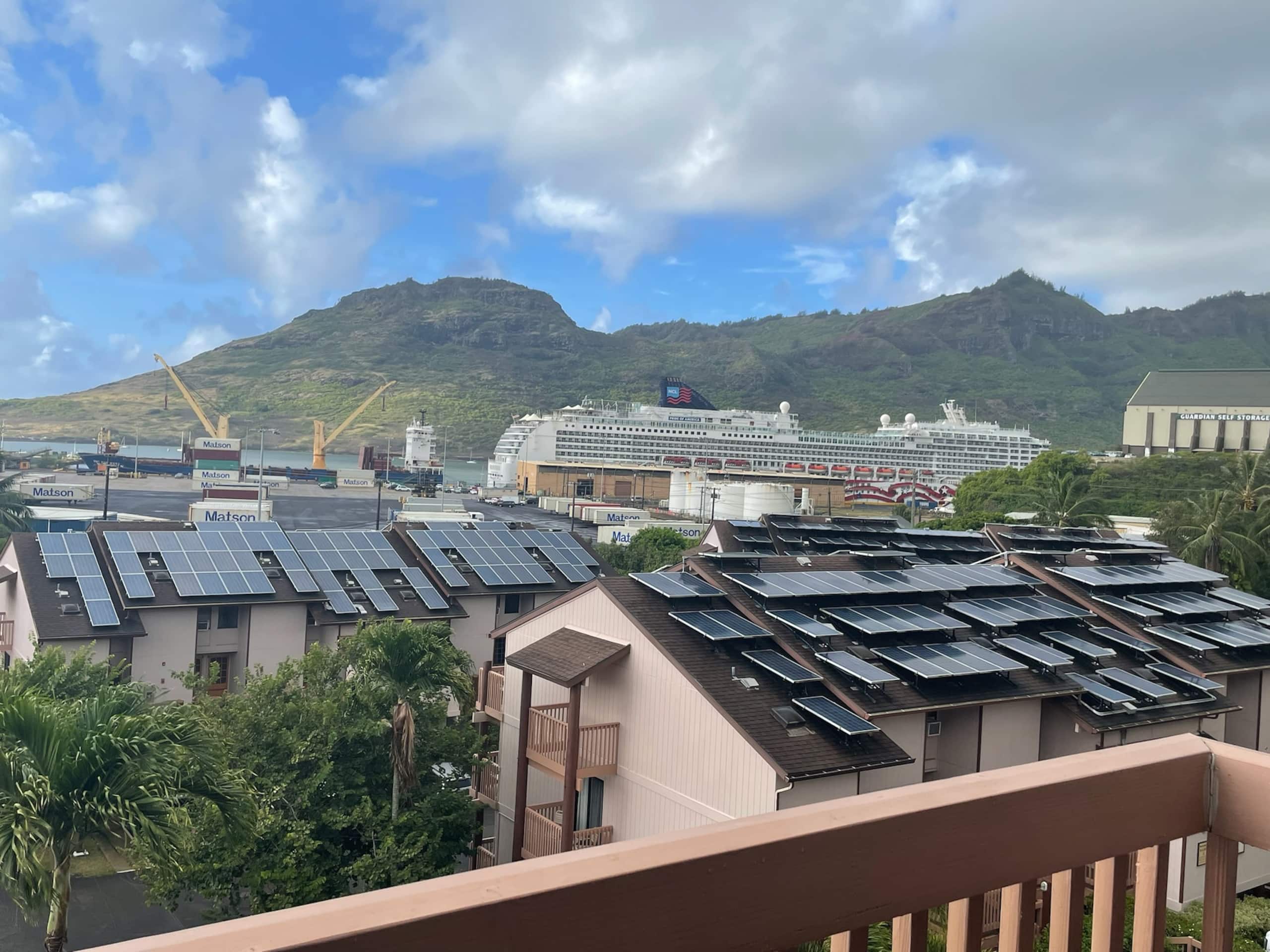 Condo in Lihue · ★4.89 · 2 bedrooms · 2 beds · 1.5 baths - Image 5