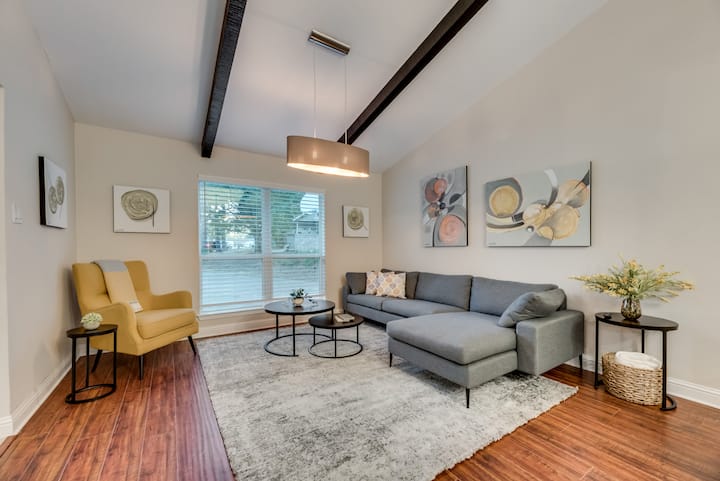 Paradise Retreat - Flower Mound, TX