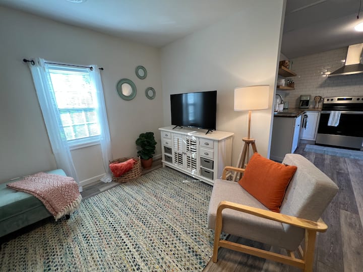 Cottage on Oakumcheerful 1bedroom in Edenton Cottages for Rent in