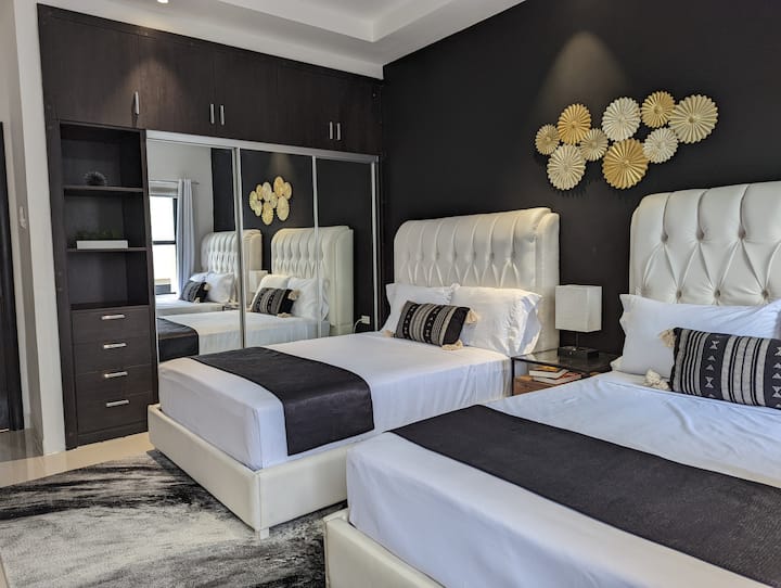 Welcome to Moonlight Paradise. Outfitted with two double beds. 