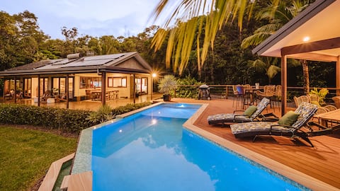 Alamanda Cottage Port Douglas w Ocean Views & Pool