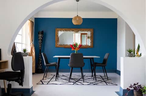 CBD oasis 2-bedroom Apt