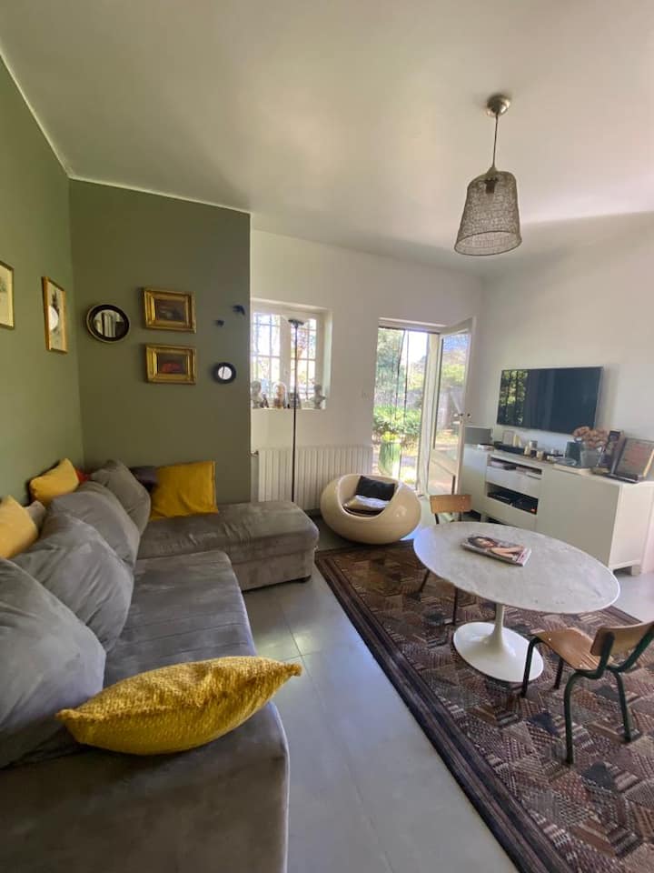 Maison De Charme Climatisée , Piscine Privée. - Nîmes
