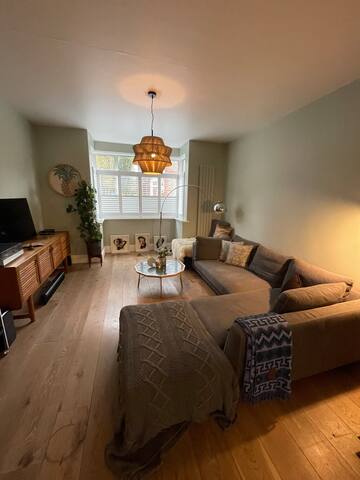 4 Bedroom Islington Family House gallery image 3