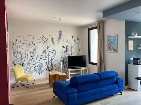 Top Airbnb: House in hypercenter near train station in Granville
