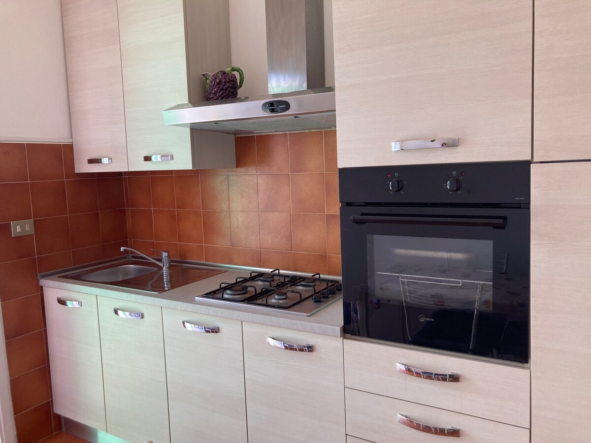 Popular Airbnb listing: Marinaio - small two-room apartment by the sea in Marciana Marina