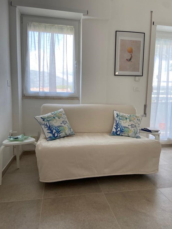 Proprietà Airbnb di successo: Lilla’s little apartment with terrace Terracina a Terracina