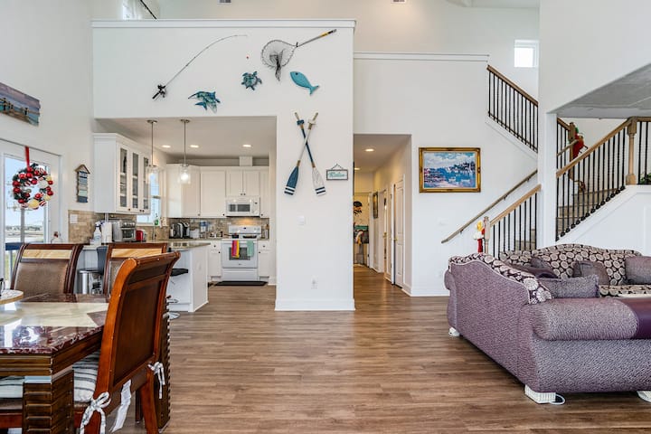 Amazing Waterfront Views Of Kemah Boardwalk 3b3b - Seabrook, TX