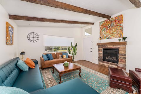 Walk to Silver Mtn Resort, Game Room & Hot Tub!