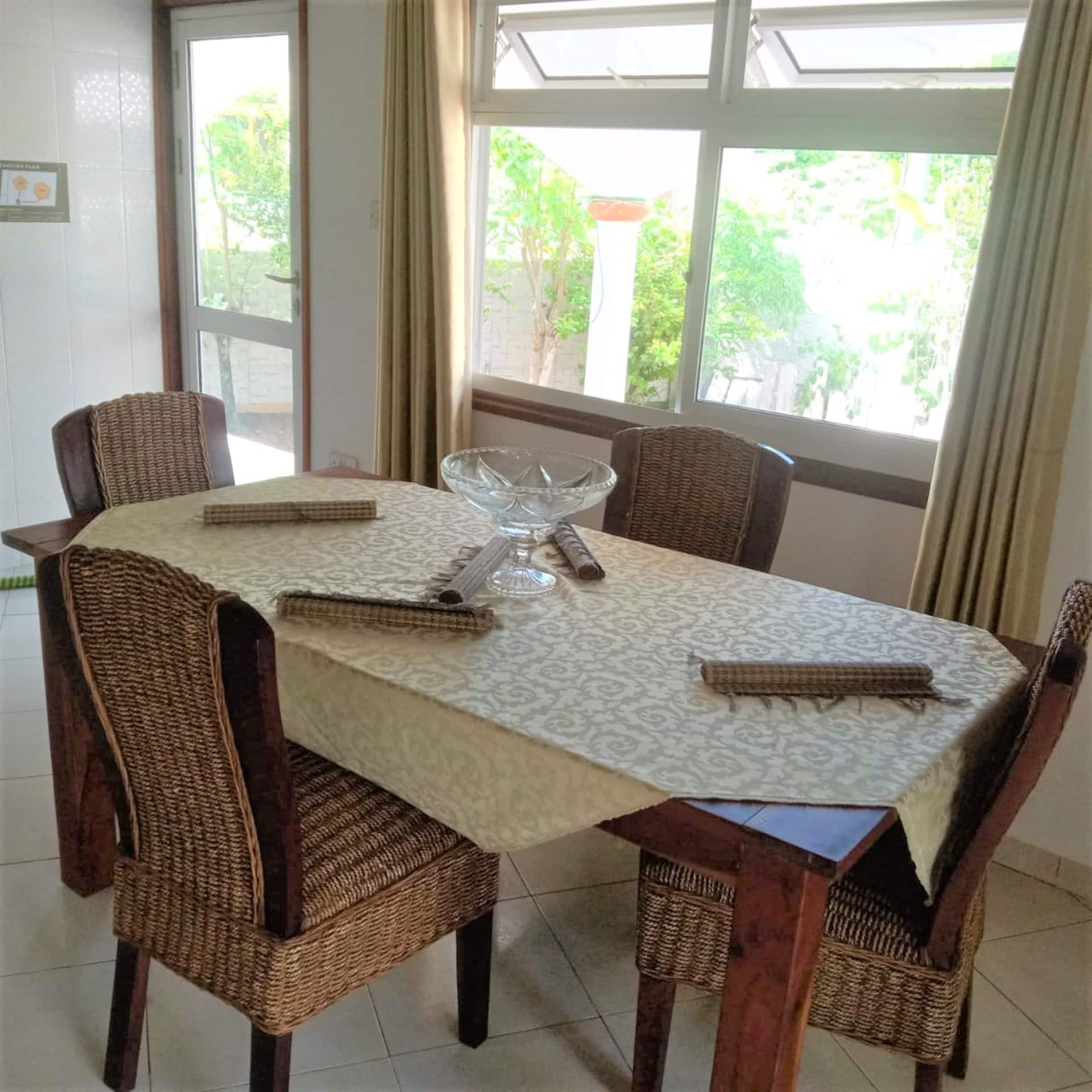 Frangipalm Bungalow — photo 4