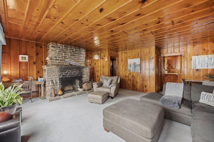 Cottage On Chemong Lake, On - Peterborough, Canadá