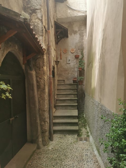 House in the historic center of Scanno