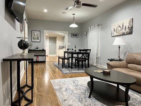 Top performing Airbnb: Dino's Place - Minutes from Downtown Houston. in Houston