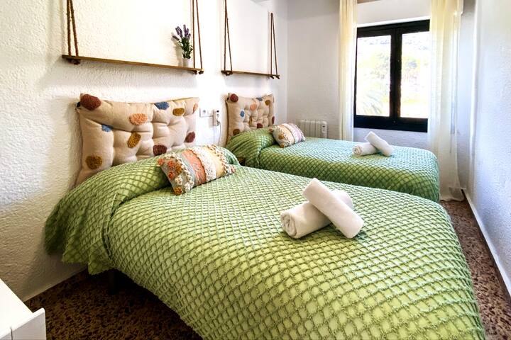 Bedroom two single beds